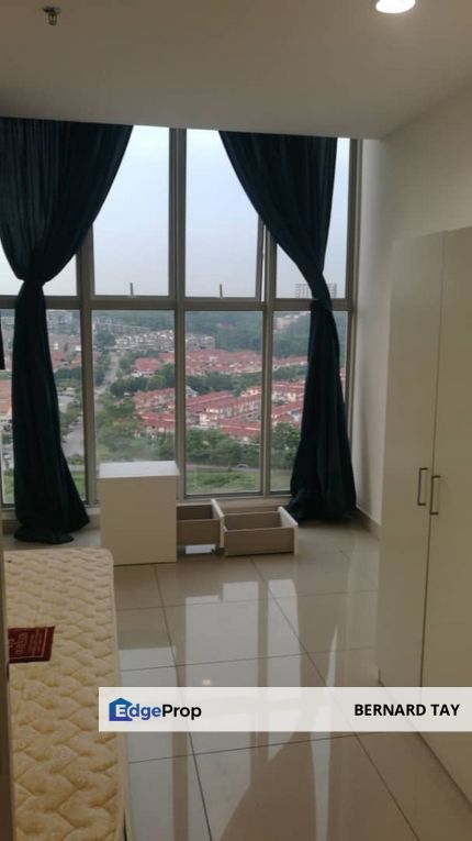 Partially Furnished Studio Condo MRT 3 Elements Seri Kembangan For Sale, Selangor, Seri Kembangan