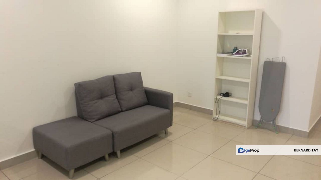 Partially Furnished Studio Condo MRT 3 Elements Seri Kembangan For Sale, Selangor, Seri Kembangan