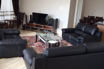 231 TR Serviced Suite