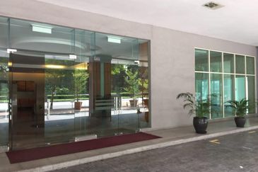 231 TR Serviced Suite