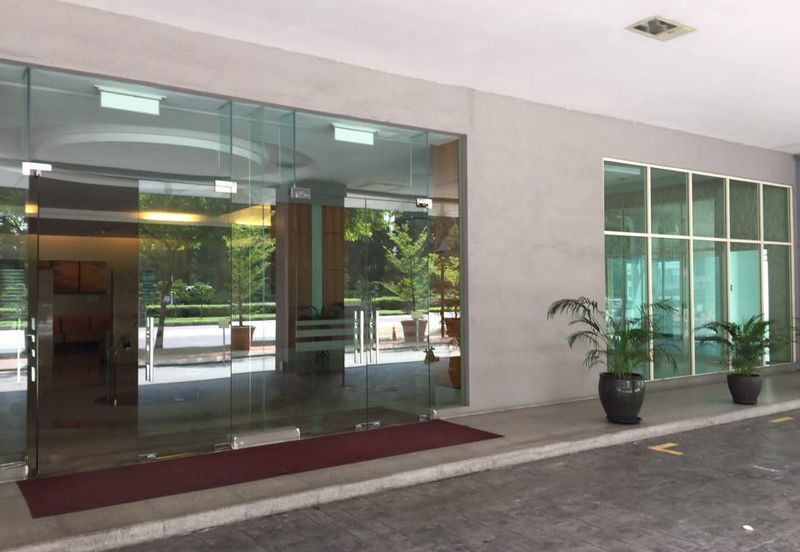 231 TR Serviced Suite