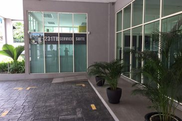 231 TR Serviced Suite