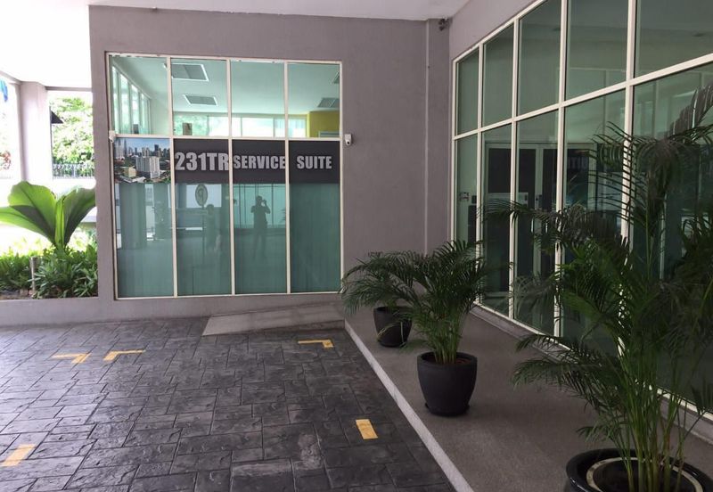 231 TR Serviced Suite