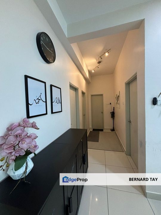 Freehold Renovated 3 Rooms Condo MRT Lake Vista Residence Cheras For Sale, Selangor, Cheras