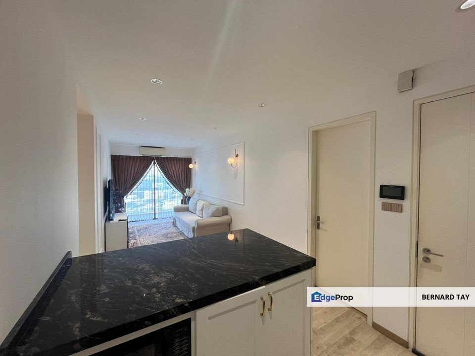 Fully Furnished 3 Rooms Condo MRT Emporis Kota Damansara For Sale, Selangor, Kota Damansara