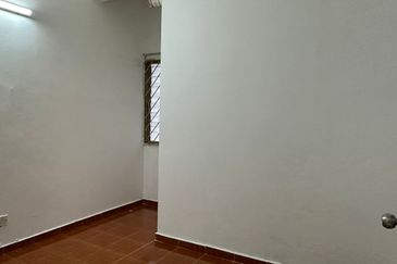 Putri Apartment