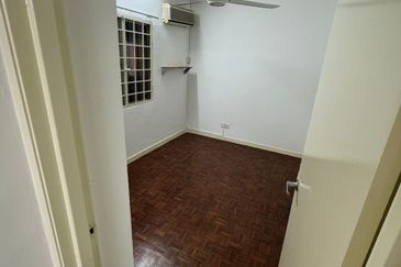 Sri Intan Apartment