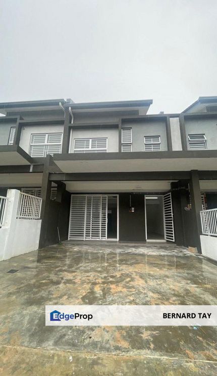 Freehold Double Storey Terrace House Bandar Tasik Kesuma Semenyih For Sale, Selangor, Semenyih