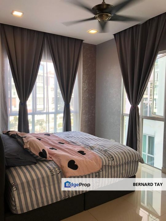 Freehold 4 Rooms Condo LRT Subang Parkhomes SS19 Subang Jaya For Sale, Selangor, Subang Jaya