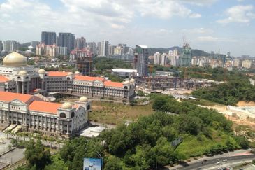 Royal Regent Sri Putramas III