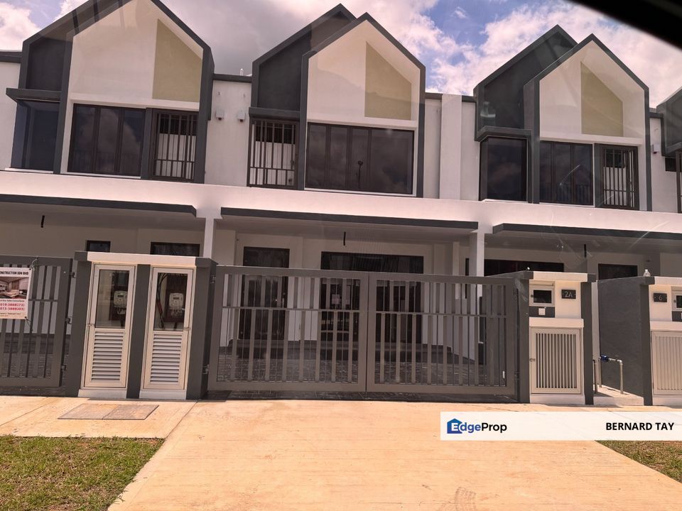 Freehold Double Storey Terrace House Serenia Anira Serenia City Dengkil Sepang For Sale, Selangor, Dengkil