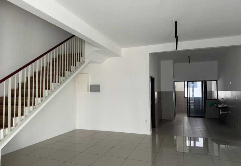 Freehold Double Storey Terrace House Serenia Anira Serenia City Dengkil Sepang For Sale