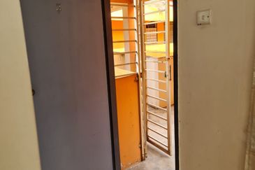 Seroja Apartment (Putra Perdana)