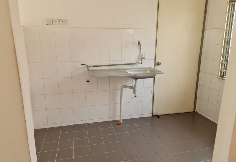 Seroja Apartment (Putra Perdana)