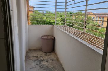 Seroja Apartment (Putra Perdana)