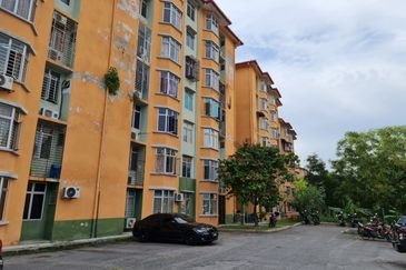 Seroja Apartment (Putra Perdana)