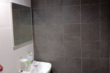 Main Place Residence