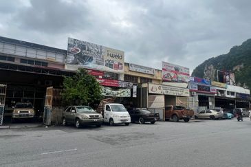 Taman Sri Batu Caves