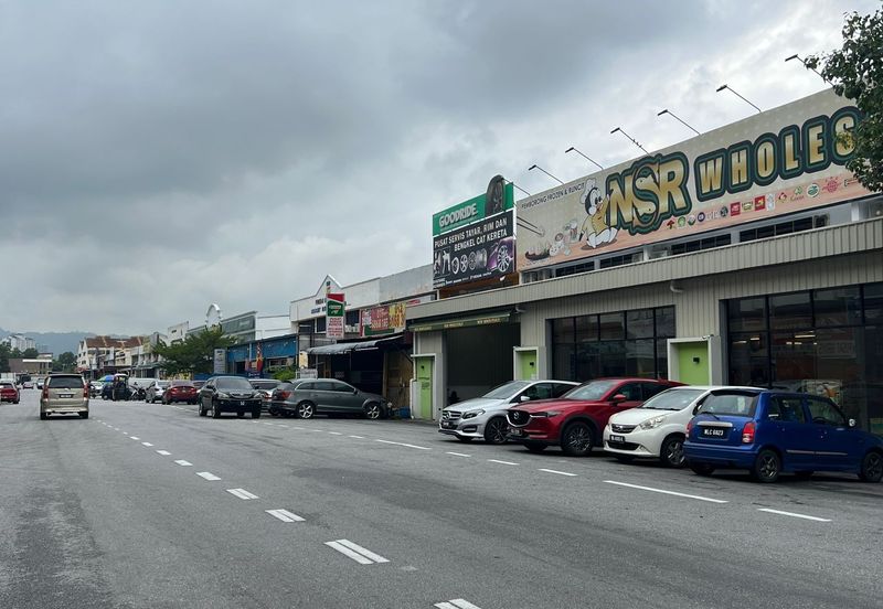 Taman Sri Batu Caves