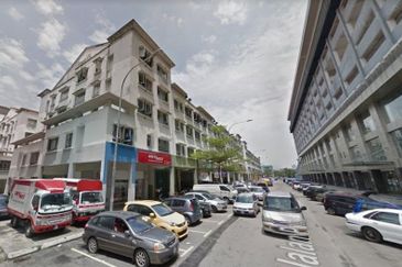 Dataran Otomobil, Seksyen 15