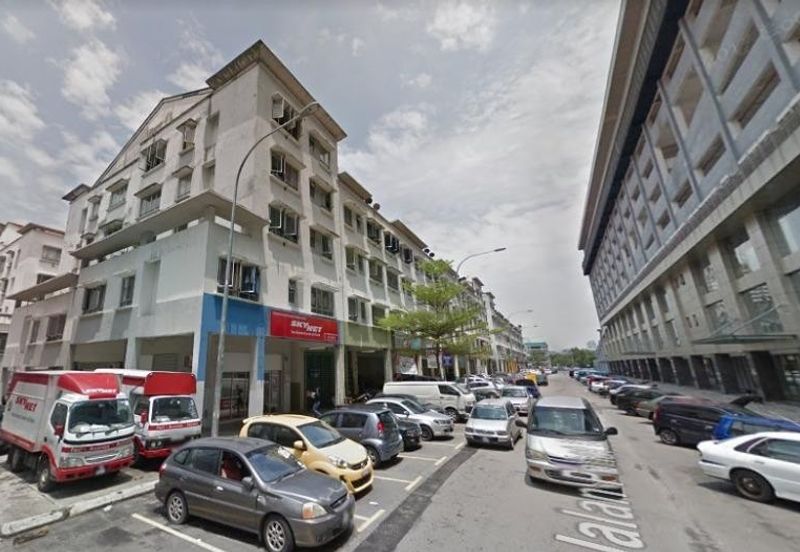 Dataran Otomobil, Seksyen 15