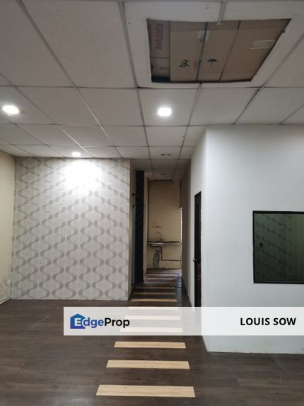 Alam Damai 1st floor office facing the road. Cheras , Kuala Lumpur, Cheras