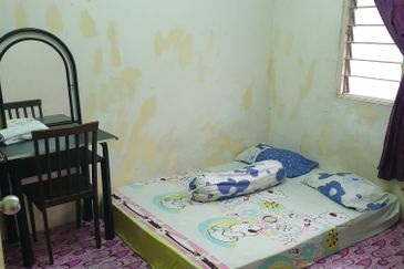 Taman Putra Budiman Flat