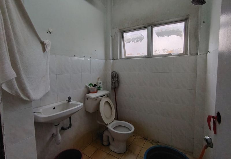 Kekwa Apartment @ Putra Perdana