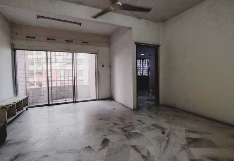 Kekwa Apartment @ Putra Perdana