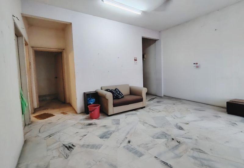 Kekwa Apartment @ Putra Perdana