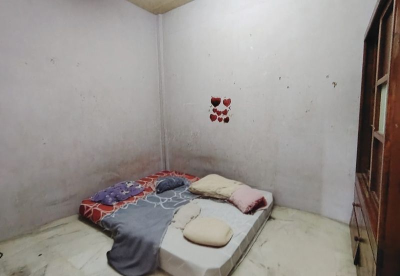 Kekwa Apartment @ Putra Perdana