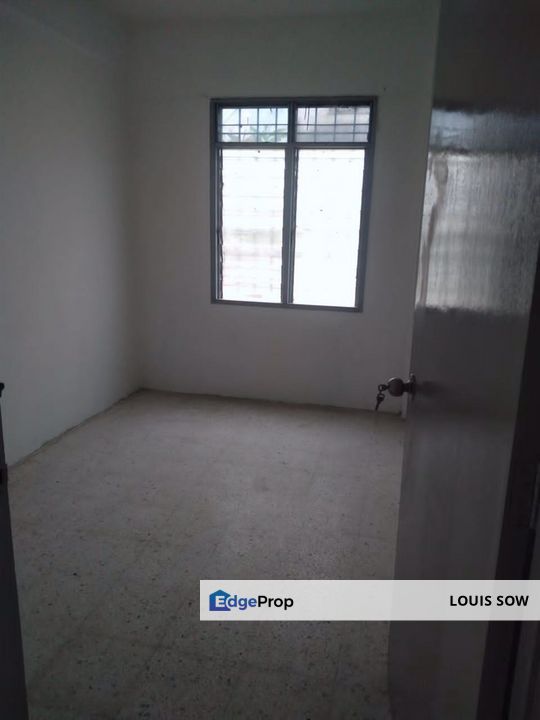 dahlia apartment / 2nd floor /full loan , Selangor, Puchong South