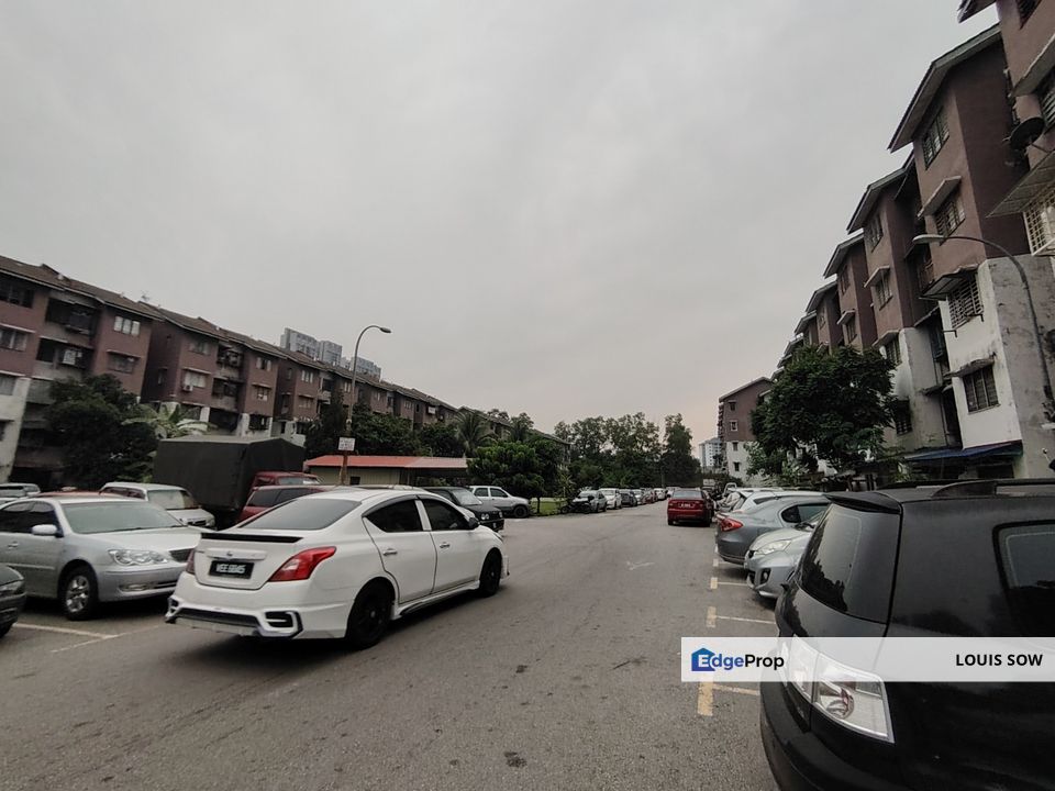 Wawasan puchong flat /full loan/corner , Selangor, Puchong