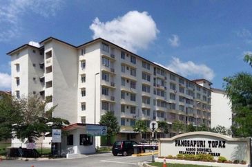 Apartment Taman Topaz