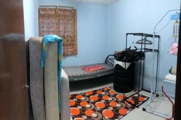 Apartment Taman Topaz