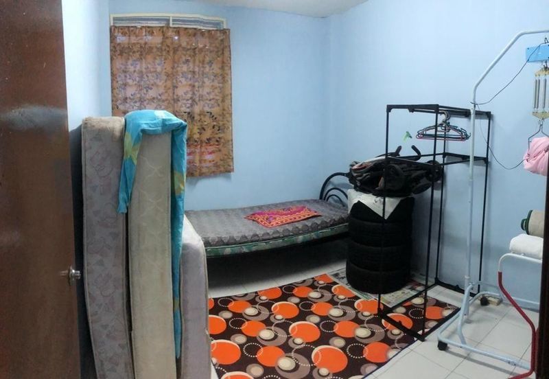 Apartment Taman Topaz