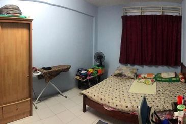 Apartment Taman Topaz