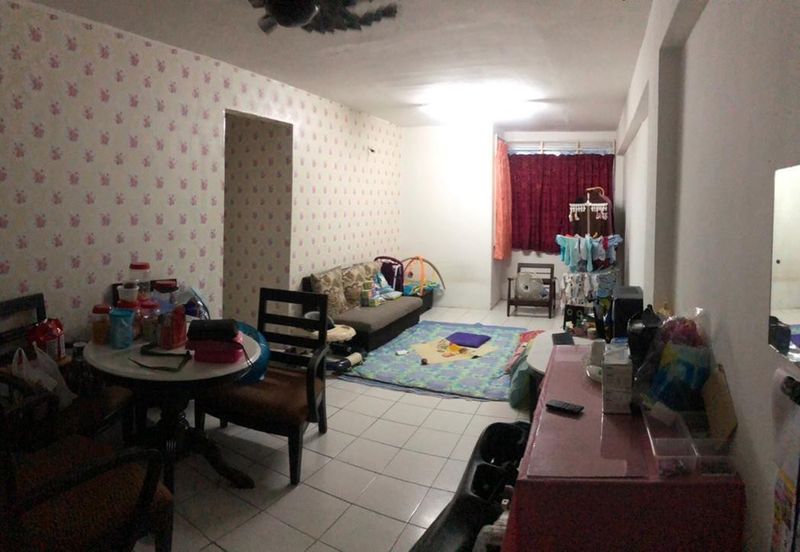 Apartment Taman Topaz