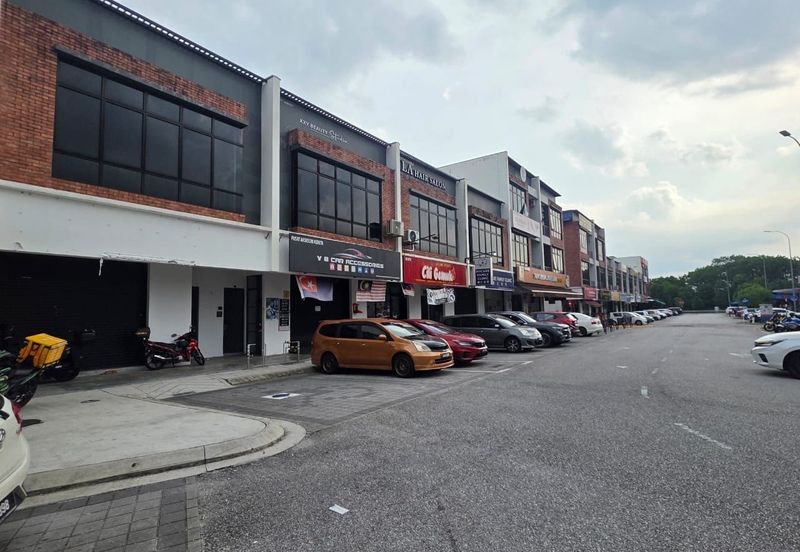 68 Avenue @ Gelang Patah