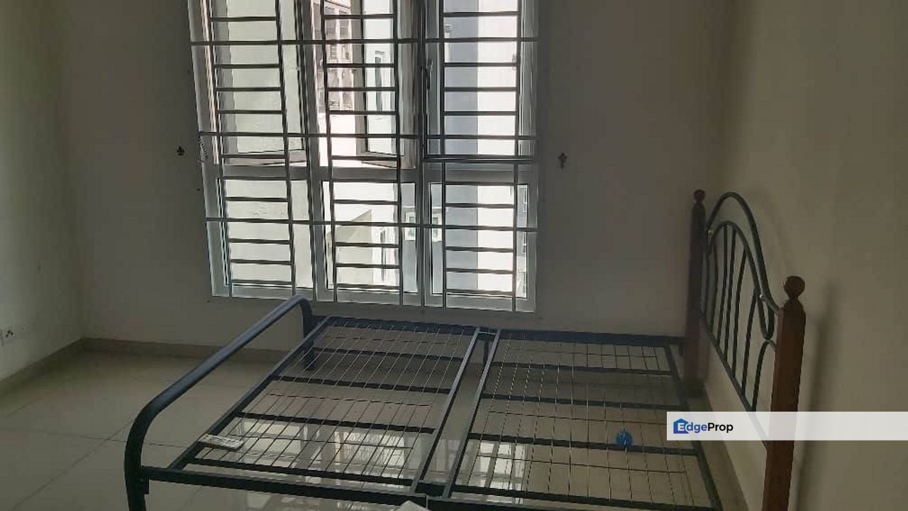 Larkin”JB Town”Season Amara Apartment*For Sale, Johor, Johor Bahru