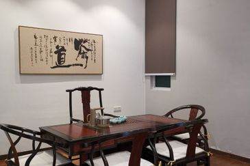 Jalan Straits View 1