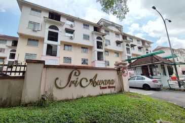Sri Awana Townhouse