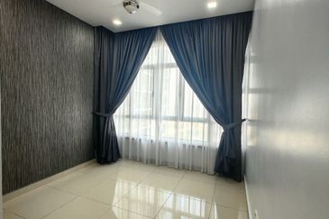 D'Summit Residences @ Kempas Utama