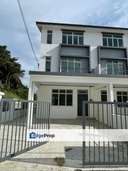 Freehold 2.5 Storey Terrace End Lot House  @ Taman Pulai Mutiara For Sale , Johor, Kangkar Pulai