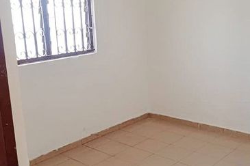 Flat Taman Ungku Tun Aminah