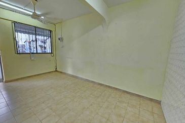 Flat Taman Ungku Tun Aminah