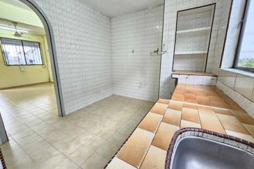 Flat Taman Ungku Tun Aminah