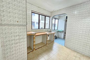 Flat Taman Ungku Tun Aminah