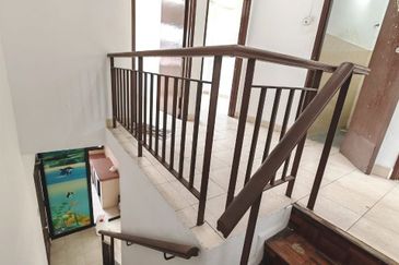 Taman Tampoi Indah II, Villa Ros