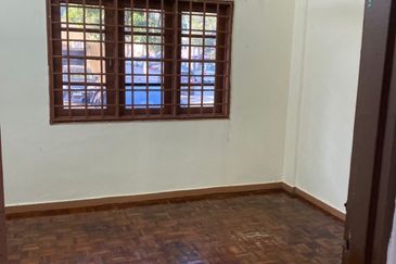 Lily & Jasmine Apartment